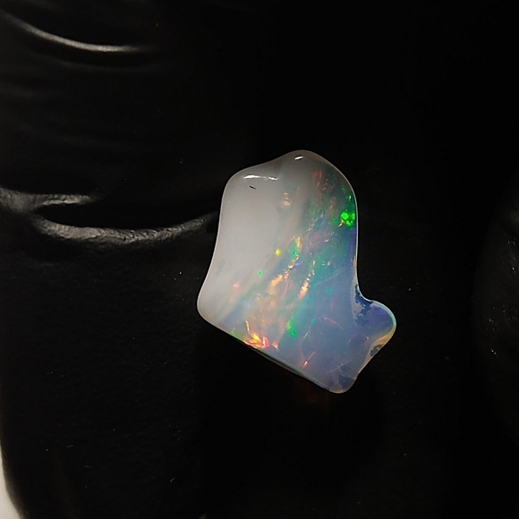 Spectacular Natural Opal With Rate Pattern - Picture 12 of 16